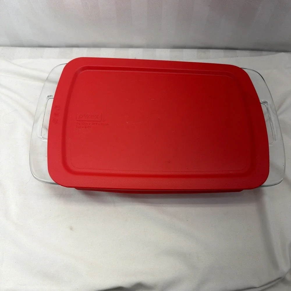 PYREX Clear Glass 3 Qt. #C233 Baking Dish w/Handles & Red Snap-on Lid ~ 13